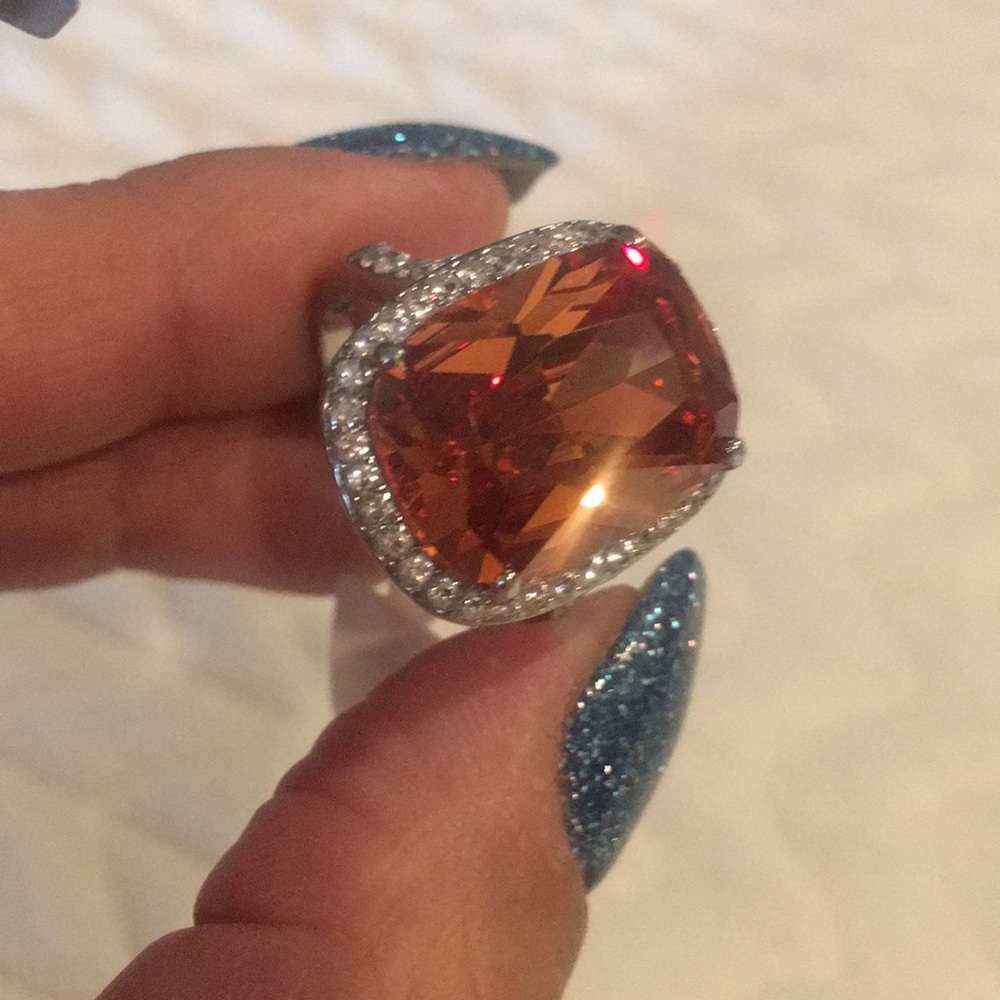 Amazing silver rings woman